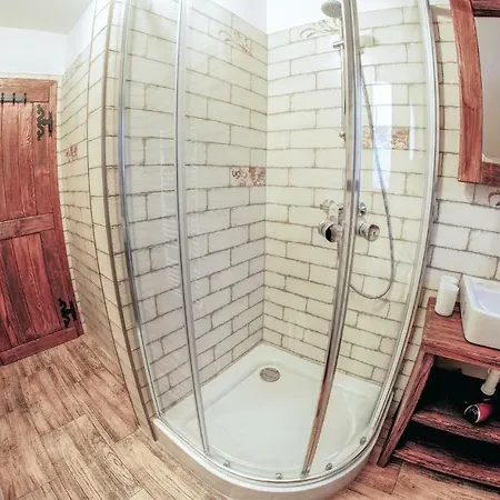 Two-bedroom In * دولني كوبين